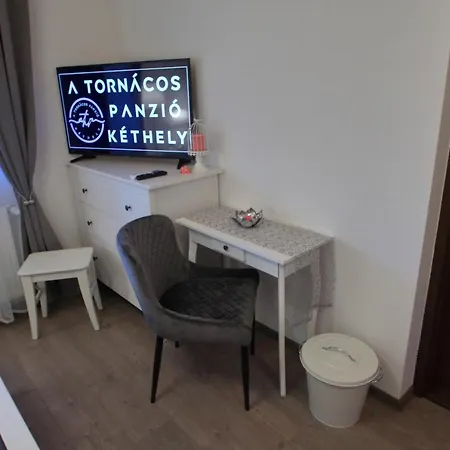 住宿加早餐酒店 A Tornacos Panzio 4*