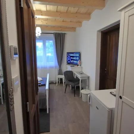 A Tornacos Panzio 4* Kéthely