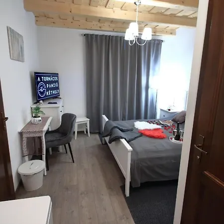 A Tornacos Panzio Bed & Breakfast 4*